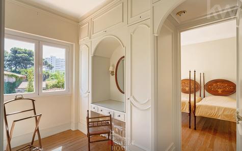 Master suite closet