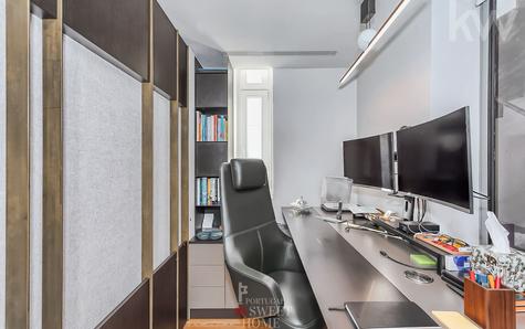 Escritório com 5,2 m2 e luz natural
