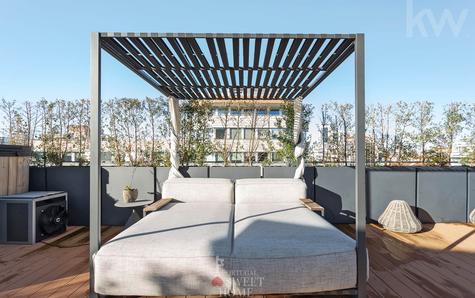 Daybed localizada no rooftop