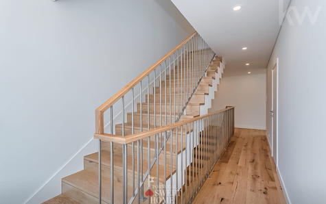 Staircase on the 1st floor