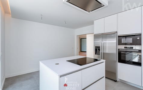 Cozinha (18 m2) totalmente equipada com eletrodomésticos Bosch
