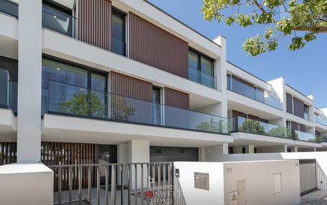 achada exterior da moradia em banda