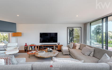 Sala (58 m2) com zona de estar e de jantar