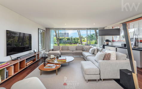 Sala (58 m2) com zona de estar e de jantar