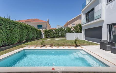 Piscina com 15,4 m2