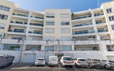 Building Facade