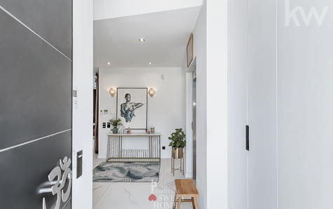 Entrée principale de la maison