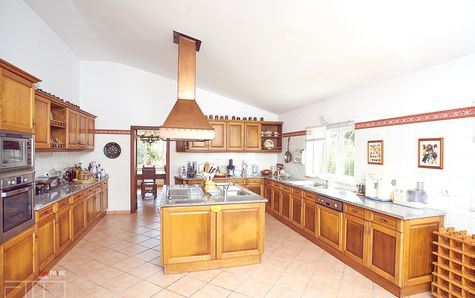 Kitchen overview
